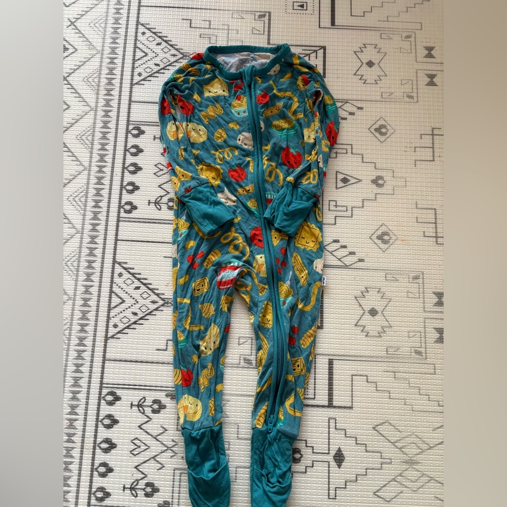 Little Sleepies Pasta Party size 6-12 MONTHS